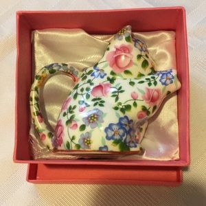 New! Mini Cat pitcher